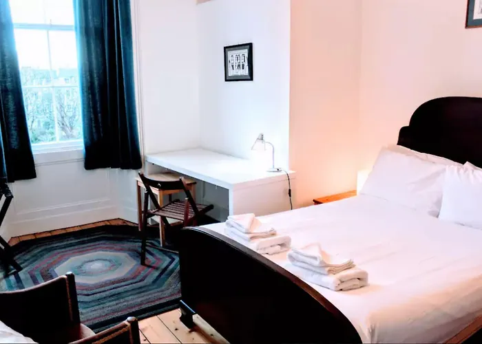 Apartment Traditional Oer The Meadows