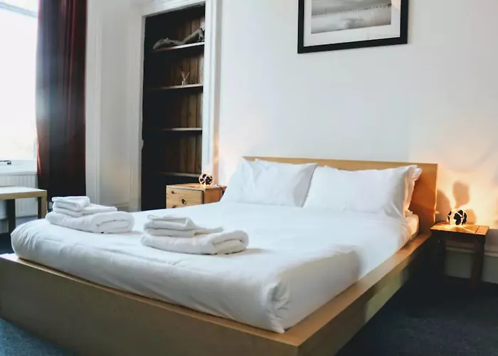 Traditional Oer The Meadows *