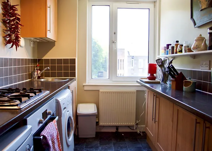 Bright Spacious 2 Bedroom In Stockbridge Edinburgh