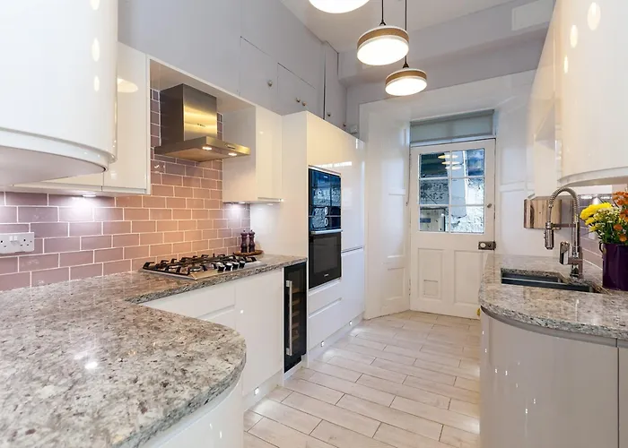 Beautifully Modernised New Town * Edinburgh