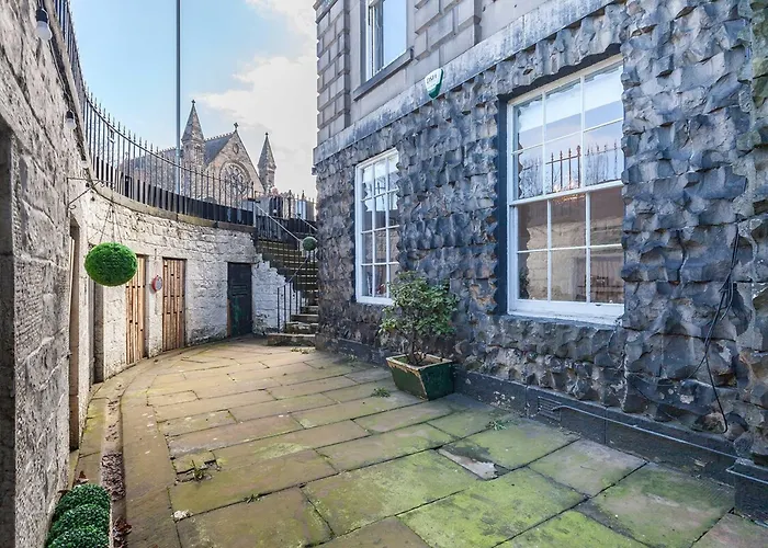 Daire Beautifully Modernised New Town *