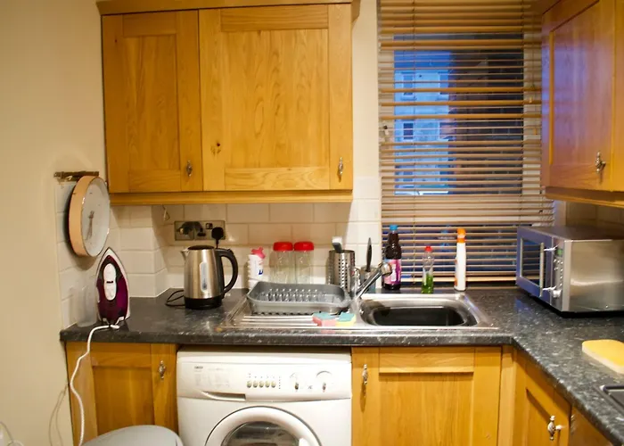Apartment Newly Refurbed With Free Parking