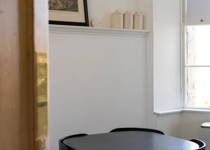 Windsor Street Apartament