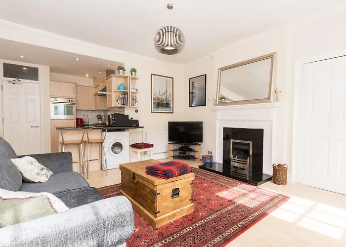 Luxury New Town 1 Bed דירה *