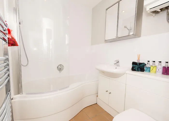 Luxury New Town 1 Bed דירה *