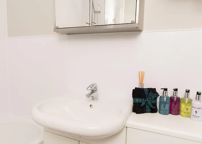 Luxury New Town 1 Bed *