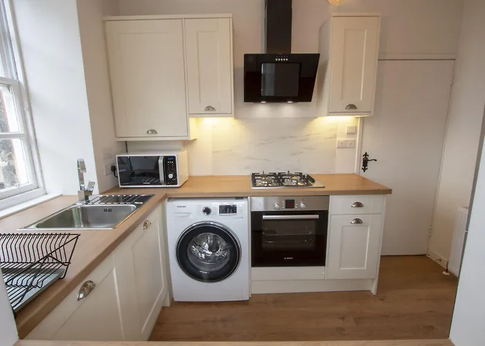 Cadell House - Royal Mile