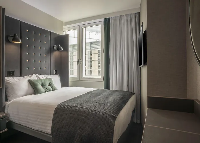 Hotel Point A Haymarket