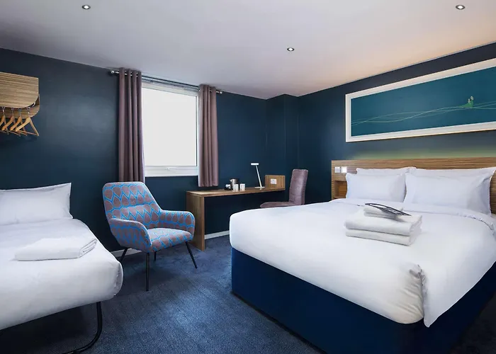 Travelodge Queen Street 3* Edinburgh