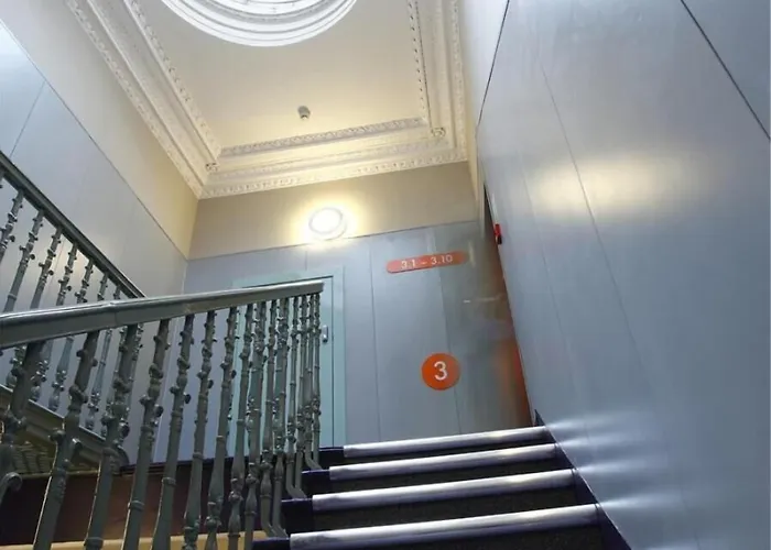 Easyhotel Hotell