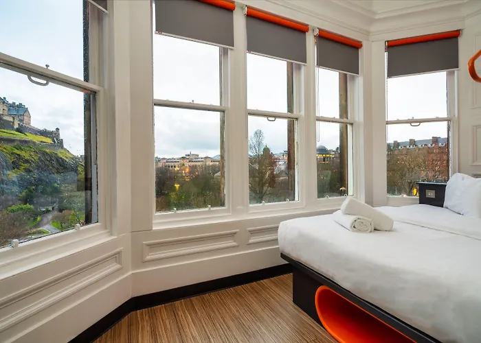 Easyhotel