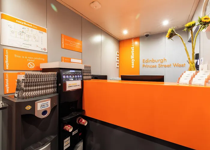 Easyhotel 2*