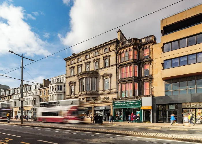 Hotel Easyhotel 2*