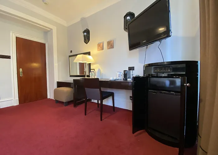 No6 West Coates Hotel 3*