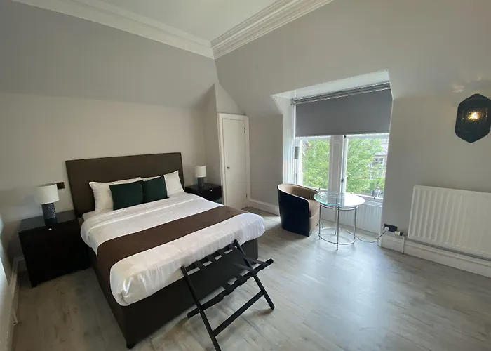 No6 West Coates Edinburgh