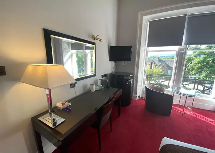 No6 West Coates 3* Edinburgh