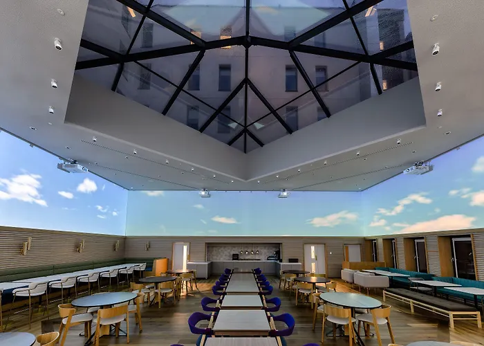 Yotel 酒店 4*