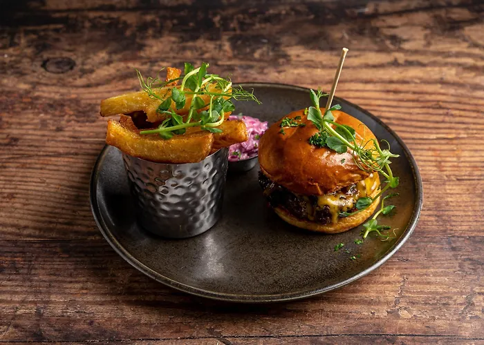 The Juniperlea Pathhead