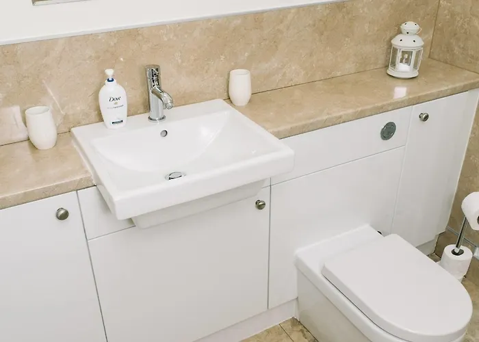 Pleasant Near Princes Street Gardens *