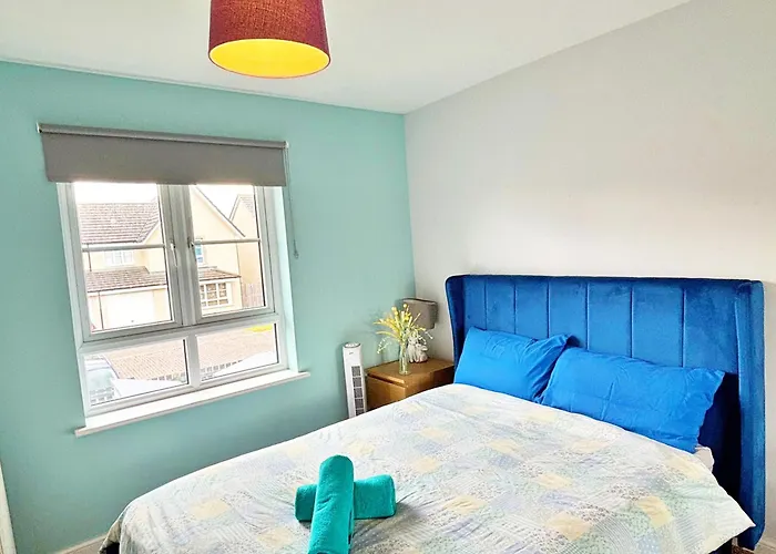 Newbuild - 3 Bedrooms, 2 Baths,5 Mins From Airport * Edinburgh