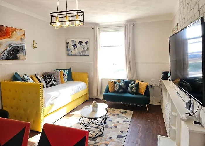 Craigietinny Road Apartment- 3 Beds Апартаменты Эдинбург