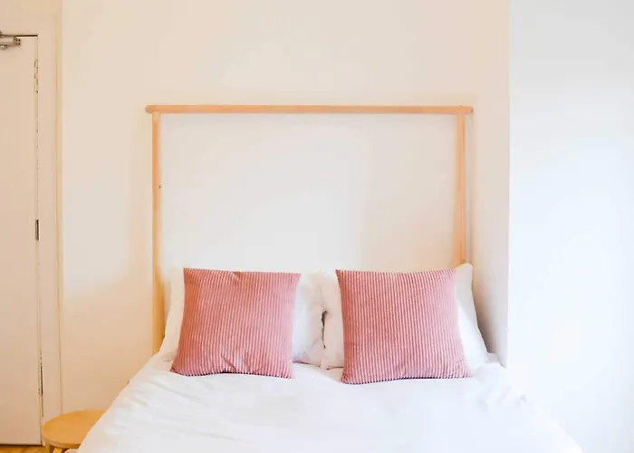 شقة Modern 1 Bedroom Flat In The Heart Of *