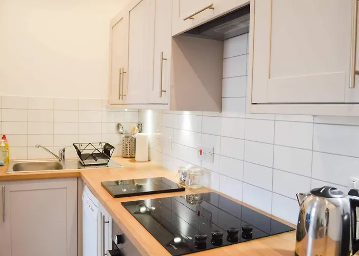 Apartment Modern 1 Bedroom Flat In The Heart Of