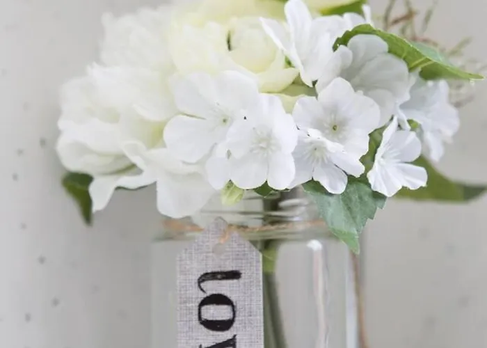 Stunning 2-bed In Apartment