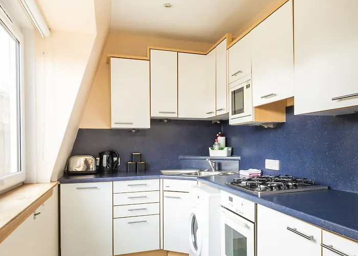 דירה Amazing Castle View