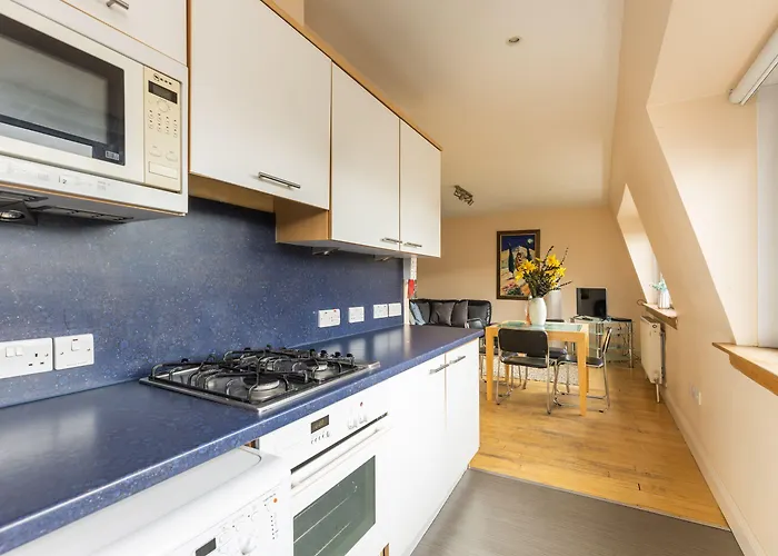 Amazing Castle View דירה אדינבורו