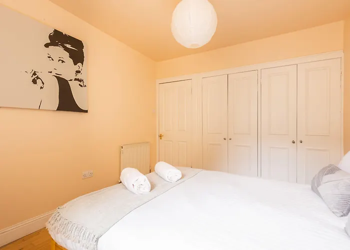 Amazing Castle View * אדינבורו