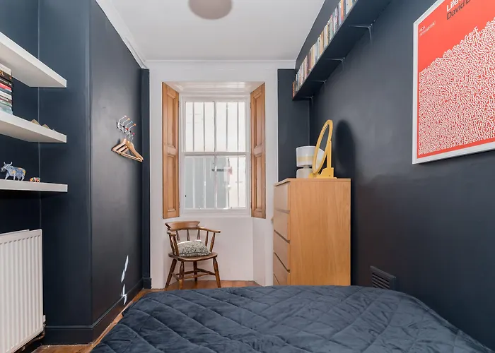 Beautiful & Bright 2bd Flat - Haymarket * אדינבורו
