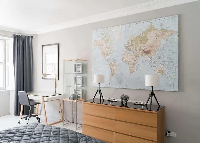 Beautiful & Bright 2bd Flat - Haymarket *