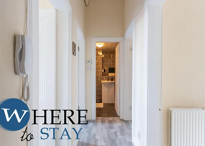 Brunswick Road Lovely 2 Bed Hotel