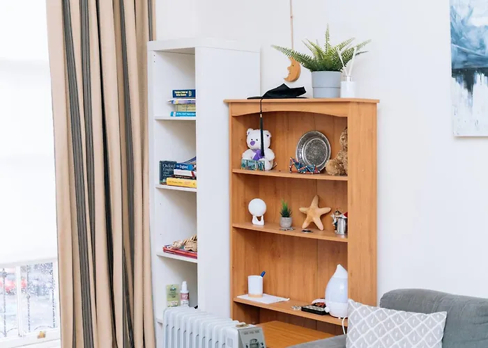 Bright High-ceiling 2bd Flat - Edinburgh! *