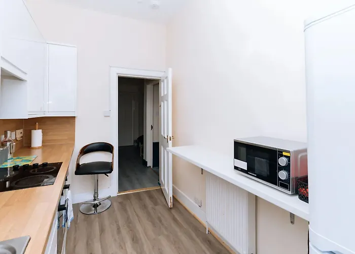 Bright High-ceiling 2bd Flat - Edinburgh! *