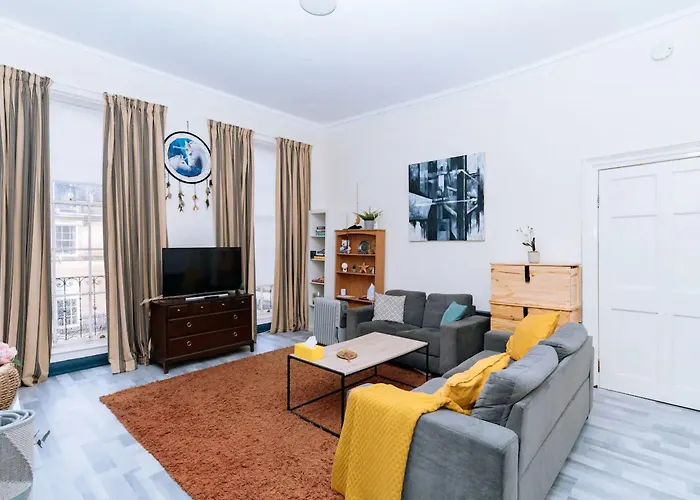 Bright High-ceiling 2bd Flat - Edinburgh! Edinburg