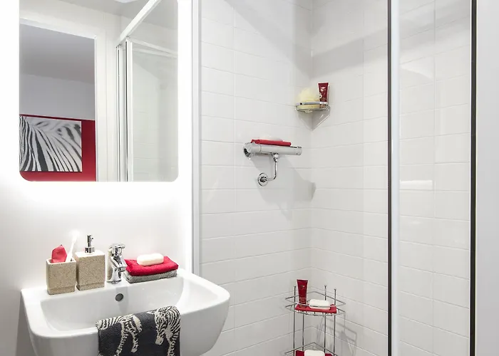 Yugo Explore - Arran House 3* Edinburgh