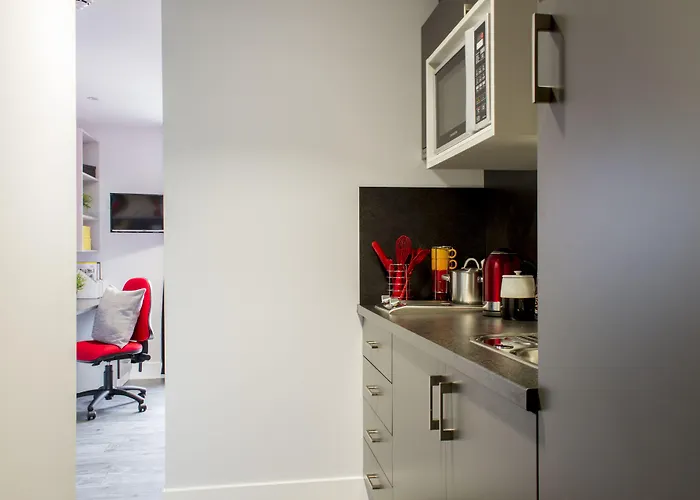 Hotel apartamentowy Yugo Explore - Arran House Edynburg