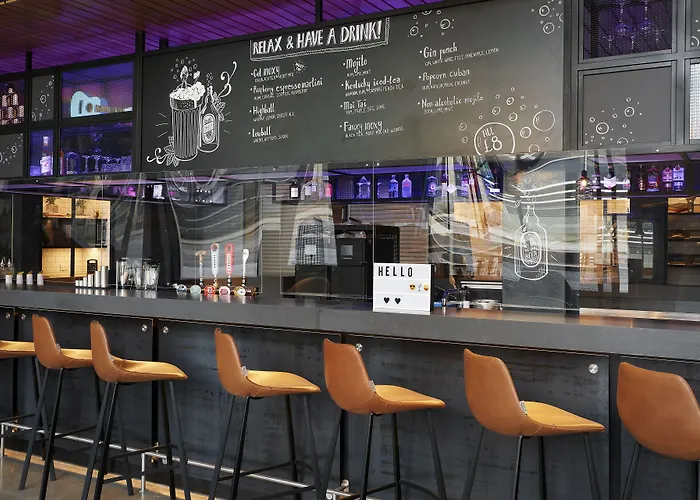 Hotel Moxy Fountainbridge 4*