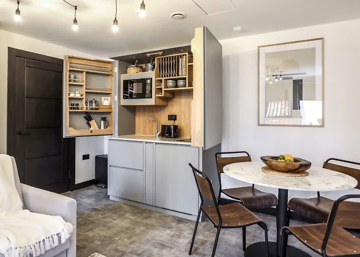 The Brewers Contemporary Apart-hotel