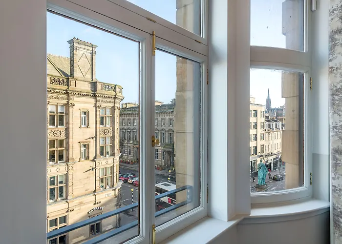 Righ Residences - George Street