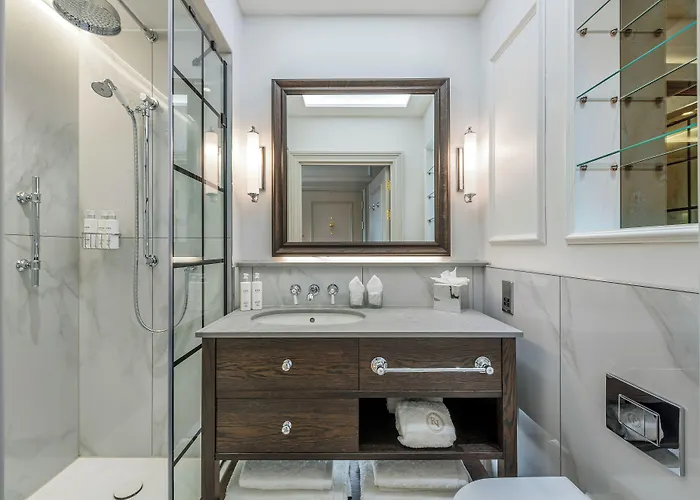 Righ Residences - George Street 4*