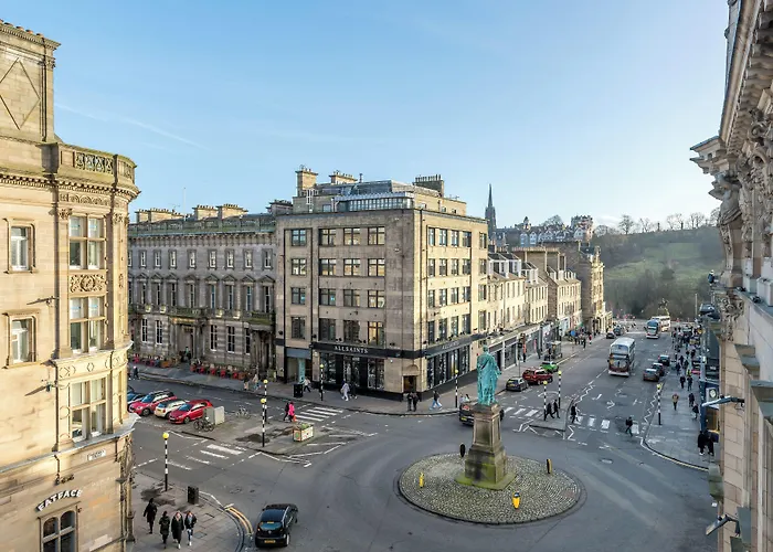 Righ Residences - George Street Aparthotel