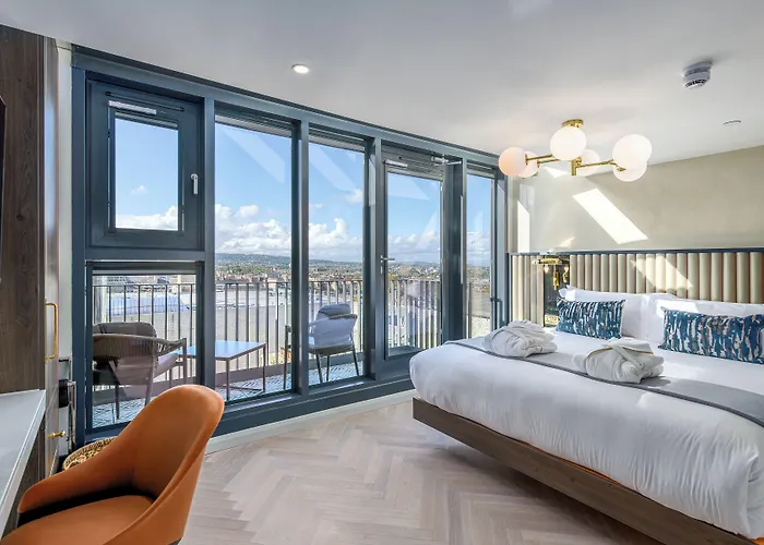 Righ Residences - George Street Apart Otel