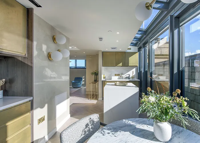 Apart Otel Righ Residences - George Street Edinburgh