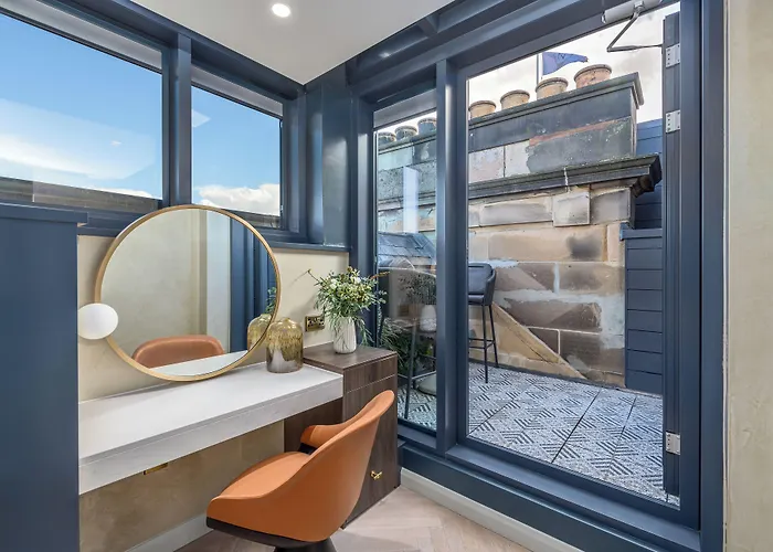 Righ Residences - George Street 4*