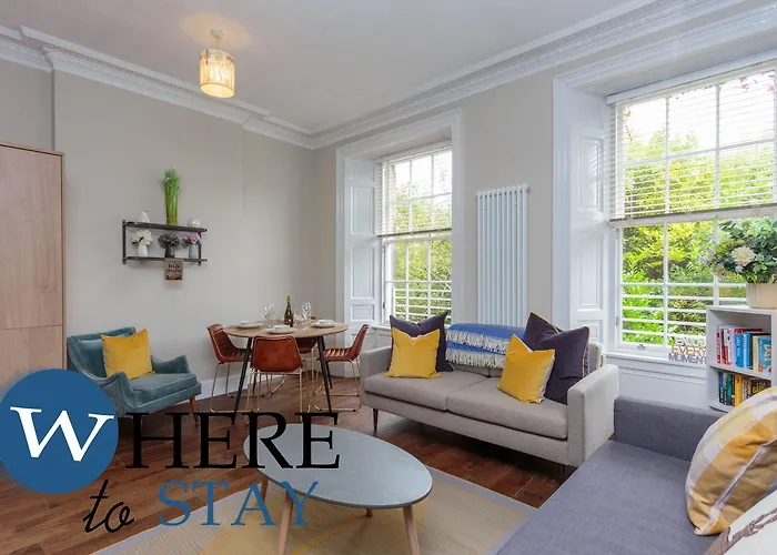 דירה Stylish 2bed Underneath Castle אדינבורו