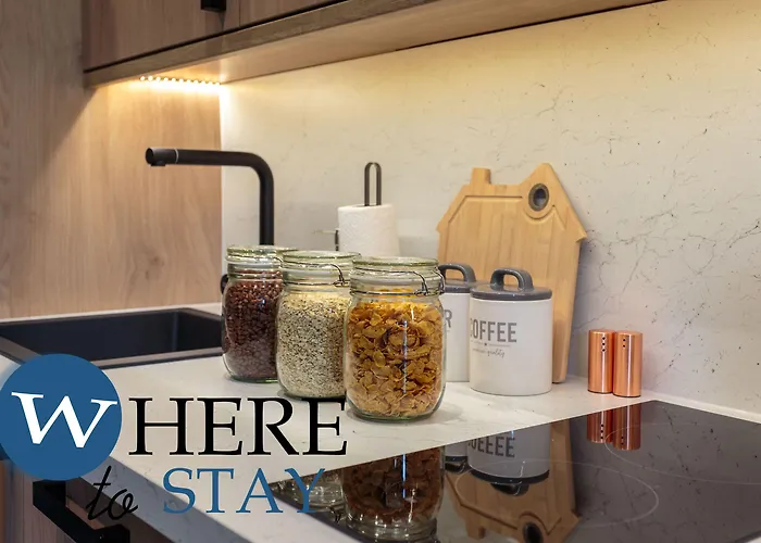 Stylish 2bed Underneath Castle דירה