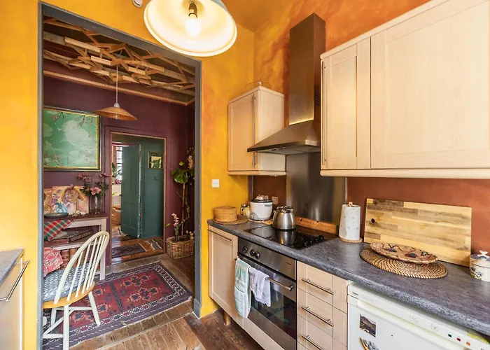 Δωμάτια σε οικογενειακή κατοικία 1 Bed - 10 Min Walk To Castle *